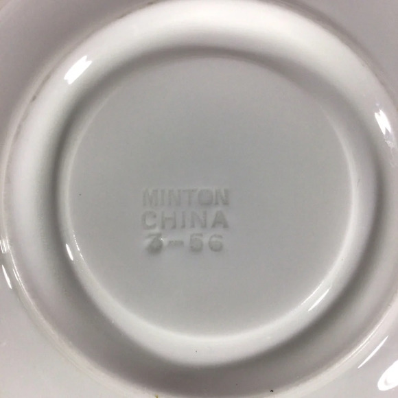 Vintage Minton White Fife Cup and Saucer - Set of 4 - Picture 9 of 10